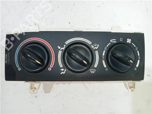Used Climate control RENAULT MEGANE II Saloon (LM0/1_) 1.5 dCi (LM1E) (106 hp) 23932676
