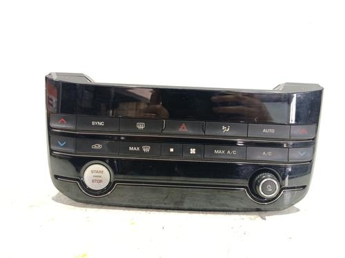 climate-control-jaguar-xe-x760-2015-39493264 main image