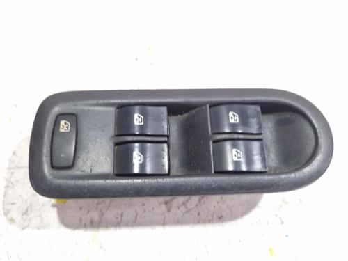 Used Left front window switch Left front window switch RENAULT MEGANE II Saloon (LM0/1_) 1.6 (113 hp) 36532967 36532967