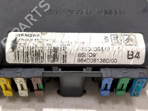 Fuse box PEUGEOT 406 (8B) 2.0 HDI 110 | BP27273743E1 