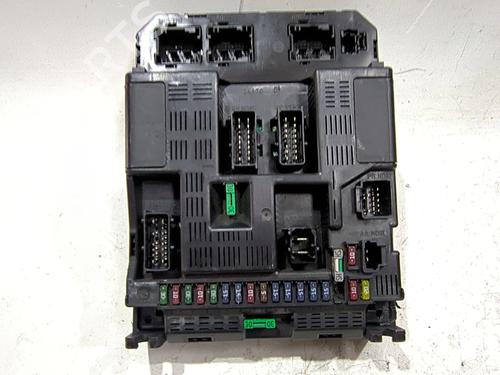 Used Fuse box PEUGEOT 307 (3A/C) 2.0 HDi 90 (90 hp) 29385111