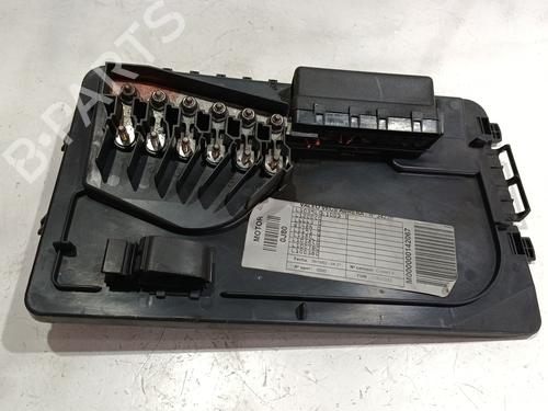 Zekeringkast Zekeringkast SEAT IBIZA III (6L1) 1.9 TDI (100 hp) 37088821 37088821