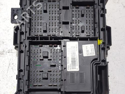 Fuse box KIA CARENS III MPV (UN) 2.0 CRDi 115 | BP25626466E1 