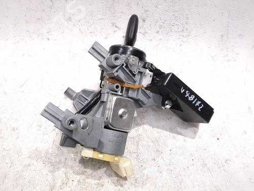 Used Ignition barrel MITSUBISHI LANCER VIII (CY_A, CZ_A) 1.5 (109 hp) 33161059