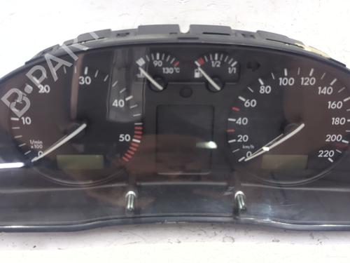 Used Instrument cluster Instrument cluster VW PASSAT B3/B4 Variant (3A5, 35I) [1988-1997] 40228702 40228702