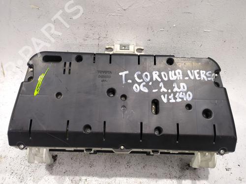 Instrument cluster TOYOTA COROLLA Verso (ZER_, ZZE12_, R1_) 2.2 D-4D (AUR10_, AUR10R) | BP30962353C47
