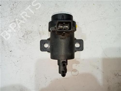 Used Electronic module RENAULT TRAFIC II Bus (JL) 1.9 dCI 100 (JL0C, JL0K) (101 hp) 24052278