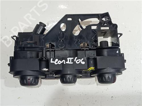 Climate control SEAT LEON (1P1) 2.0 TDI 16V | BP23922738I5 