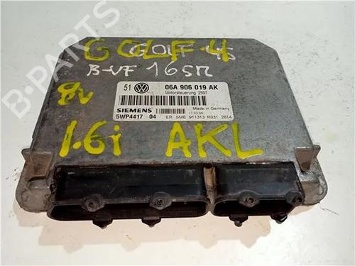 Module électronique VW GOLF IV (1J1) 1.9 TDI (110 hp) 23909078