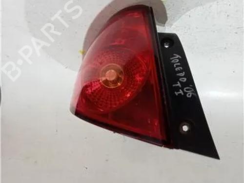Used Left taillight SEAT TOLEDO III (5P2) 2.0 TDI 16V (140 hp) 23917118