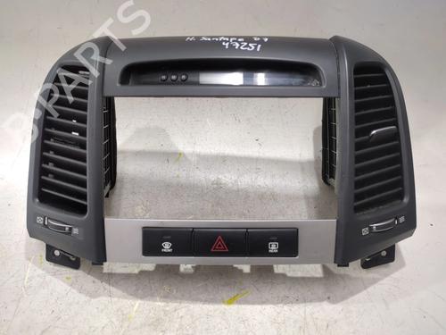 Used Middle console HYUNDAI SANTA FÉ II (CM) 2.2 CRDi (155 hp) 27713036