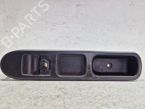 Højre fortil elrude kontakt PEUGEOT 307 (3A/C) 2.0 HDi 110 (107 hp) 30412157