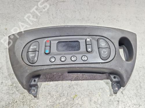 Używane Panel klimatyzacji / ogrzewania RENAULT MEGANE Scenic (JA0/1_) 1.9 dTi (JA0N) (98 hp) 30777237