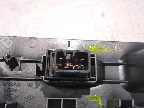 Right rear window switch KIA CARENS II MPV (FJ) 2.0 CVVT | BP23926534I28 