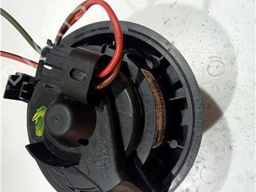 Used Heater blower motor DACIA SANDERO II 1.0 SCe 75 (B8JC, B8JD) (73 hp) 23931600