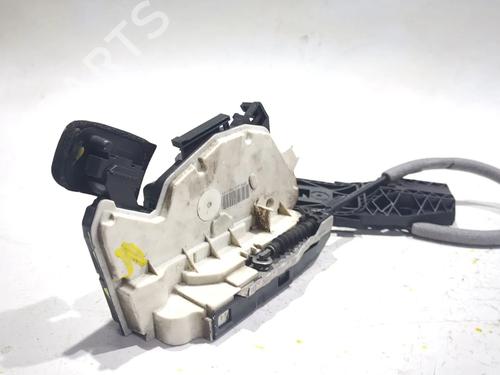 Front right lock VW GOLF VI (5K1) 1.6 TDI | BP23926761C97 