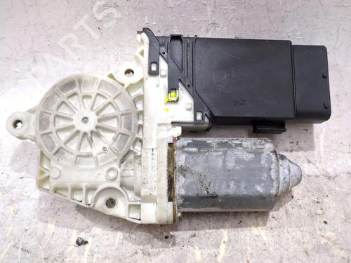 Vindusheismotor venstre foran VW GOLF IV (1J1) 1.6 (100 hp) 28694584