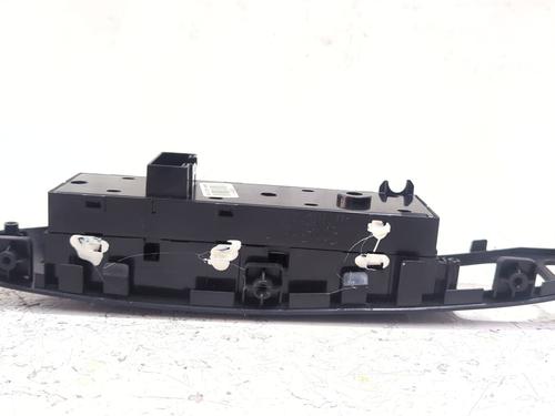 Left front window switch HYUNDAI ix35 (LM, EL, ELH) 2.0 CRDi | BP39103216I27 - Image 4