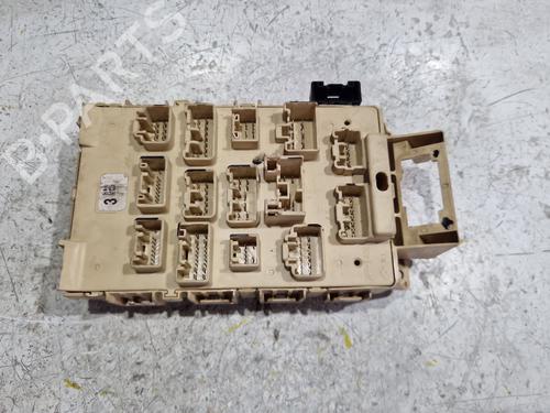 Used Fuse box Fuse box FORD FIESTA V (JH_, JD_) 1.4 16V (80 hp) 34277979 34277979