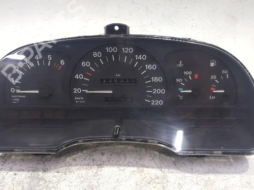 Used Instrument cluster Instrument cluster OPEL ASTRA F Hatchback (T92) 1.7 TD (F08, M08, F68, M68) (68 hp) 39987760 39987760