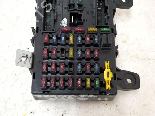Used Fuse box HYUNDAI GETZ (TB) 1.1 (63 hp) 26377863