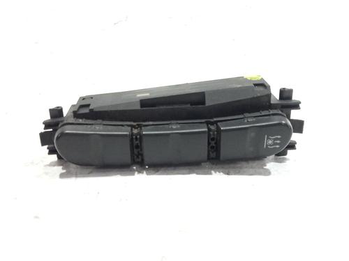 switch-mercedes-benz-c-class-coupe-cl203-2001-2002-2003-2004-2005-2006-2007-2008-2009-2010-2011-31709981 main image