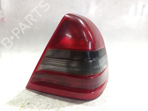 Used Right taillight Right taillight MERCEDES-BENZ C-CLASS (W202) C 250 D (202.125) (113 hp) 39950220 39950220
