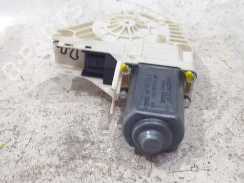 Right front window motor AUDI A4 B8 (8K2) 2.0 TDI | BP39950107E20 - Image 2