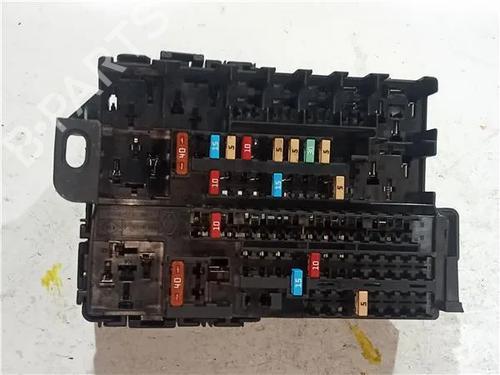 Fuse box RENAULT LAGUNA III (BT0/1) 2.0 dCi (BT01, BT08, BT09, BT0E, BT0K, BT12, BT1C, BT1D,... | BP23913041E1 - Image 4