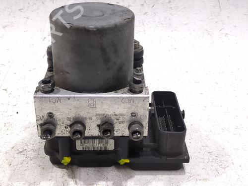 Used ABS pump PEUGEOT EXPERT Van (VF3A_, VF3U_, VF3X_) 2.0 HDi 120 (120 hp) 31882298