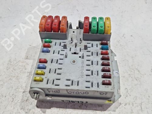 Used Fuse box FIAT BRAVO II (198_) 1.9 D Multijet (198AXD1A) (116 hp) 29990248