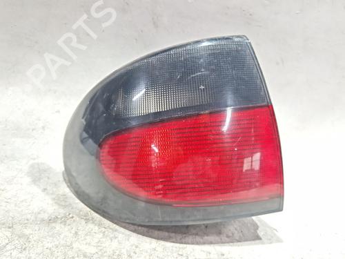 Achterlicht links RENAULT MEGANE I Classic (LA0/1_) 1.9 dTi (LA08, LA0N, LA0K) (98 hp) 30777759