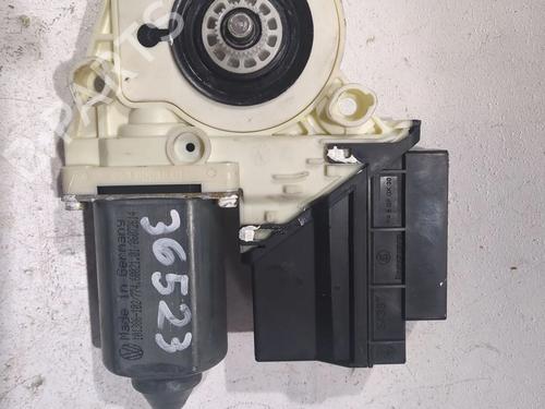Rudehejsemotor forskærm højre SEAT IBIZA III (6L1) 1.4 16V (75 hp) 23902320
