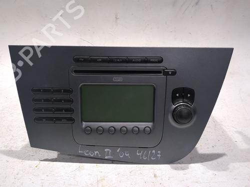 Used Radio SEAT LEON (1P1) 1.9 TDI (105 hp) 23926725