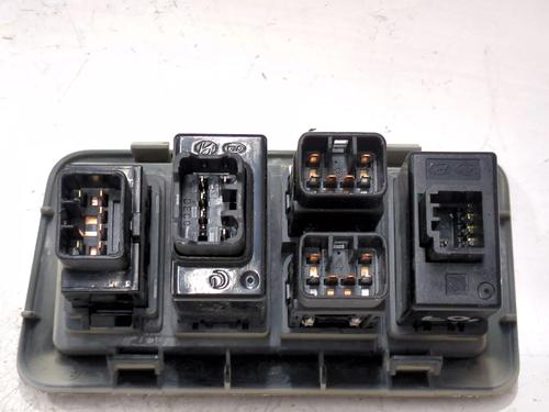 Switch HYUNDAI SANTA FÉ II (CM) 2.2 CRDi | BP27713028I30 