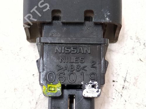 Warning switch NISSAN NOTE (E11, NE11) 1.6 | BP26210932I22 