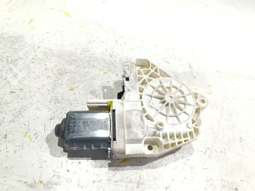 Used Right rear window motor Right rear window motor 39493294 39493294