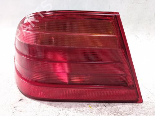 Used Left taillight Left taillight MERCEDES-BENZ E-CLASS (W210) E 300 D (210.020) (136 hp) 33695272 33695272