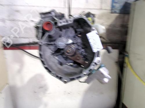 Used Gearbox Gearbox TOYOTA YARIS (_P1_) 1.0 (SCP10_, SCP10R) (68 hp) 34189477 34189477