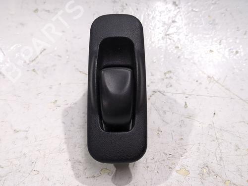 Højre bagtil elrude kontakt MITSUBISHI SPACE STAR MPV (DG_A) 1.9 DI-D (DG4A) (102 hp) 32656015