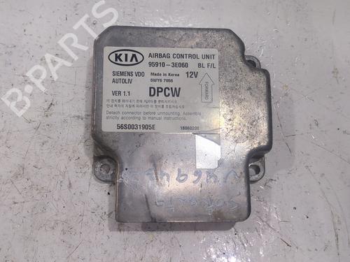 Airbag module KIA SORENTO I (JC) 2.5 CRDi 4WD (140 hp) 32282919