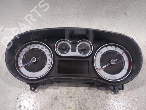 Used Instrument cluster Instrument cluster FIAT 500L (351_, 352_) 1.6 D Multijet (199LYE1B) (120 hp) 33931145 33931145
