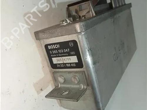 Used Control unit BMW 5 (E34) 524 td (115 hp) 23915128