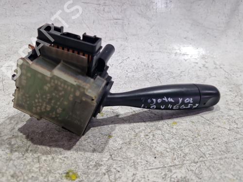 switch-toyota-yaris-_p1_-1999-2000-2001-2002-2003-2004-2005-34277976 main image