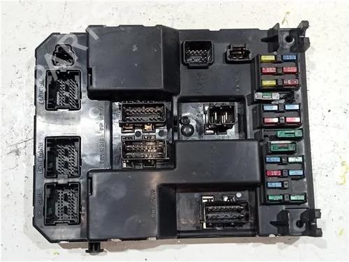Boîte à Fusibles PEUGEOT 307 Break (3E) 1.6 HDi 110 (109 hp) 23923528