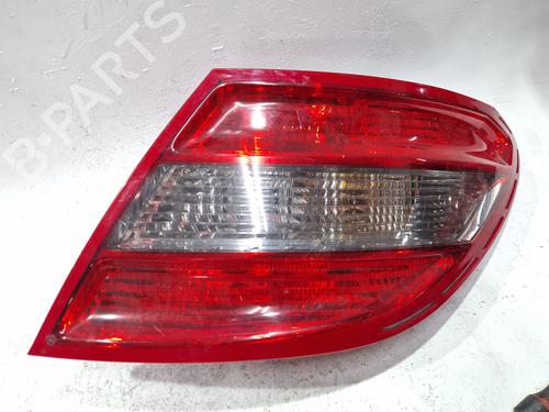 Used Right taillight MERCEDES-BENZ C-CLASS (W204) C 200 CDI (204.001) (136 hp) 30777192