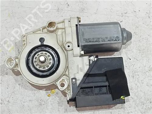 Rudehejsemotor forskærm venstre SEAT IBIZA III (6L1) 1.9 TDI (131 hp) 23921537