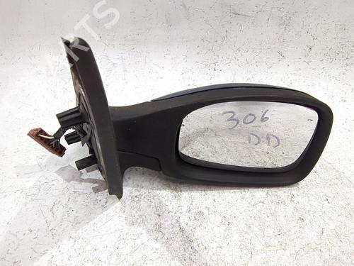 Used Right mirror Right mirror PEUGEOT 306 Break (7E, N3, N5) 1.9 TD (90 hp) 32669117 32669117