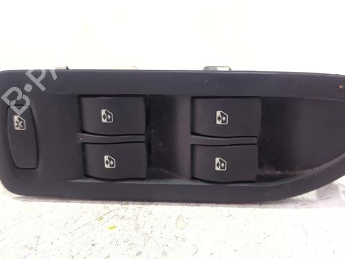 Used Left front window switch Left front window switch RENAULT LAGUNA II (BG0/1_) 1.9 dCi (BG1A, BG1W, BG0G) (110 hp) 39637951 39637951