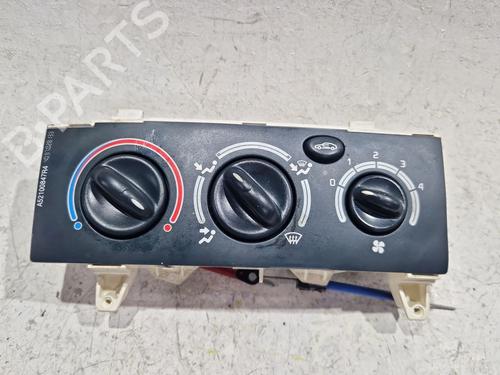 Airco bedieningspaneel RENAULT MEGANE I Classic (LA0/1_) 1.9 dCi (LA05) (105 hp) 30770222